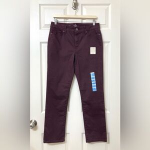 NEW St. John's Bay Purple High Rise Straight Leg Jeans 8 Short Casual Denim Fall
